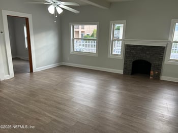 138 12th Ave S, Jacksonville Beach, FL 32250