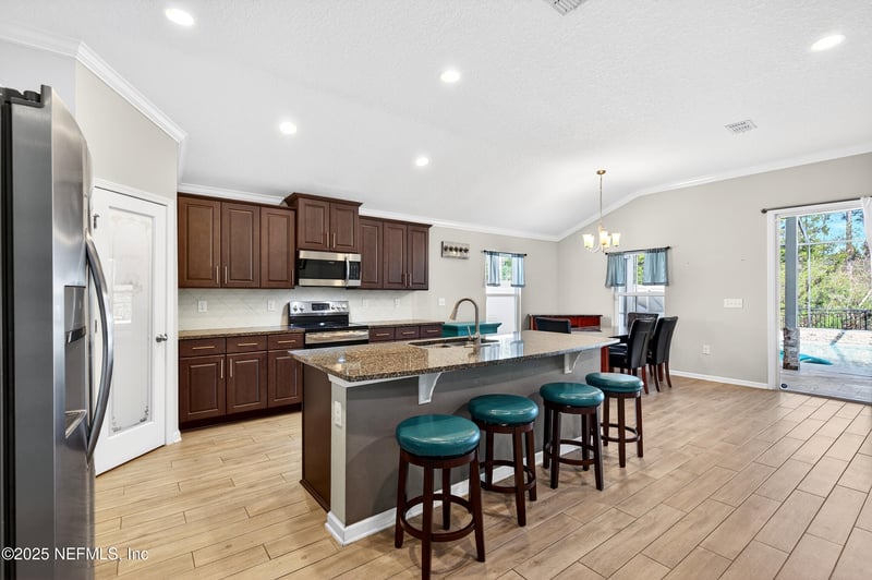 138 S Hummingbird Pl, Palm Coast, FL 32164