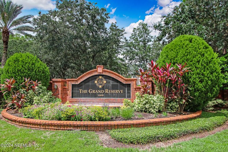 13810 Sutton Park Dr N #236, Jacksonville, FL 32224