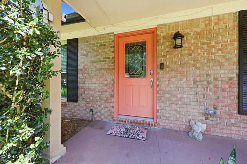 13813 Pleasantview Dr N, Jacksonville, FL 32225