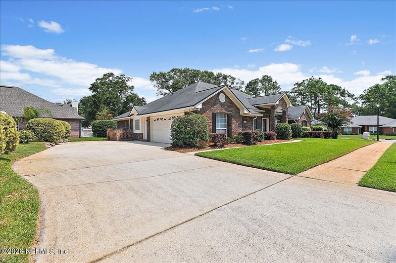 13833 Hollow Log Ct, Jacksonville, FL 32224