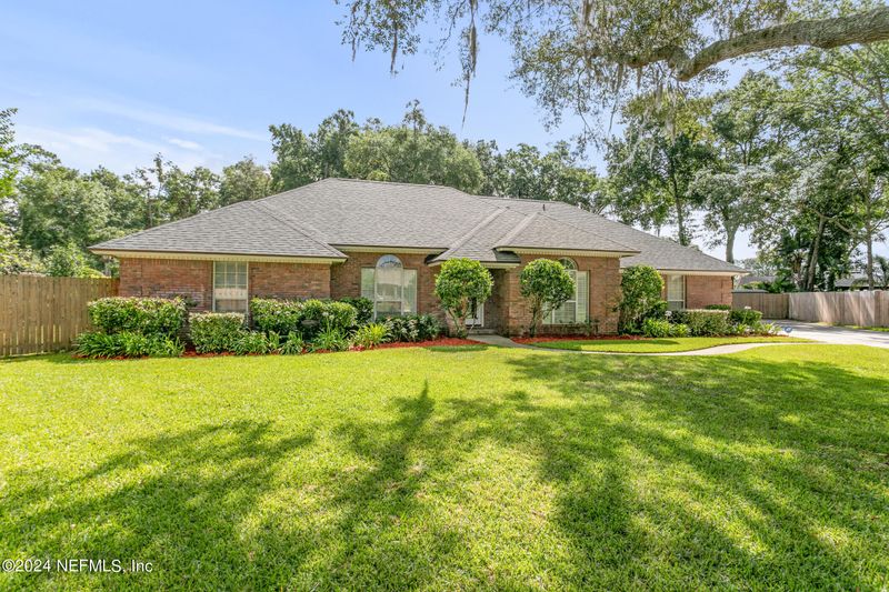 13853 Thomasville Ct, Jacksonville, FL 32223