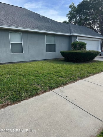 13879 Devan Lee Dr E, Jacksonville, FL 32226