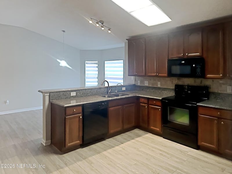 13895 Fish Eagle Dr E, Jacksonville, FL 32226