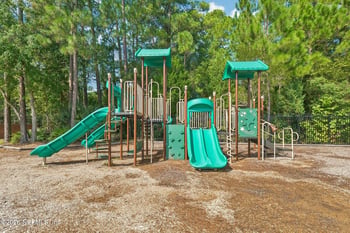 13998 Summer Breeze Dr, Jacksonville, FL 32218