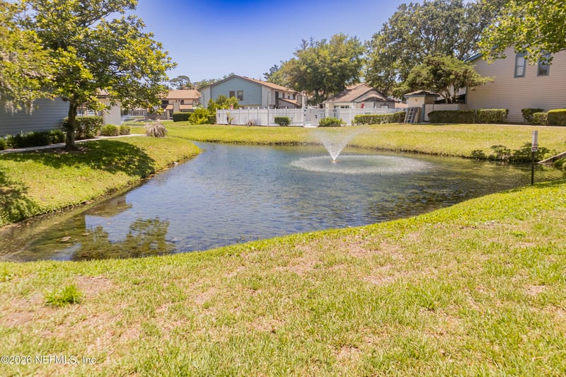 1403 W Defender Ct, Jacksonville, FL 32233