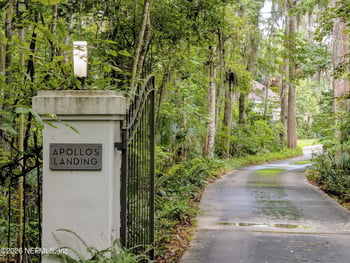 14030 Mandarin Oaks Ln, Jacksonville, FL 32223