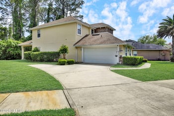 14042 Devan Lee Dr N, Jacksonville, FL 32226