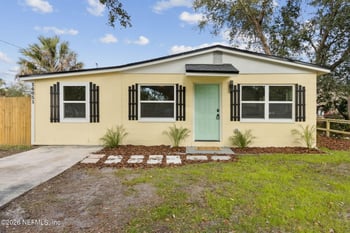 14051 Claridge Rd N, Jacksonville, FL 32250