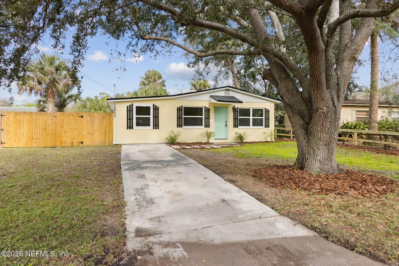 14051 Claridge Rd N, Jacksonville, FL 32250