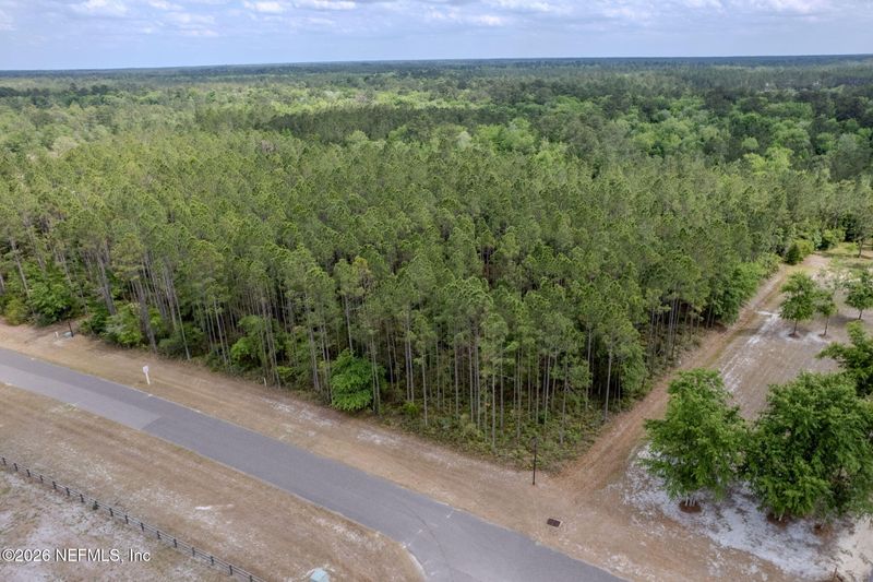 14062 Dunroven Dr, Bryceville, FL 32009