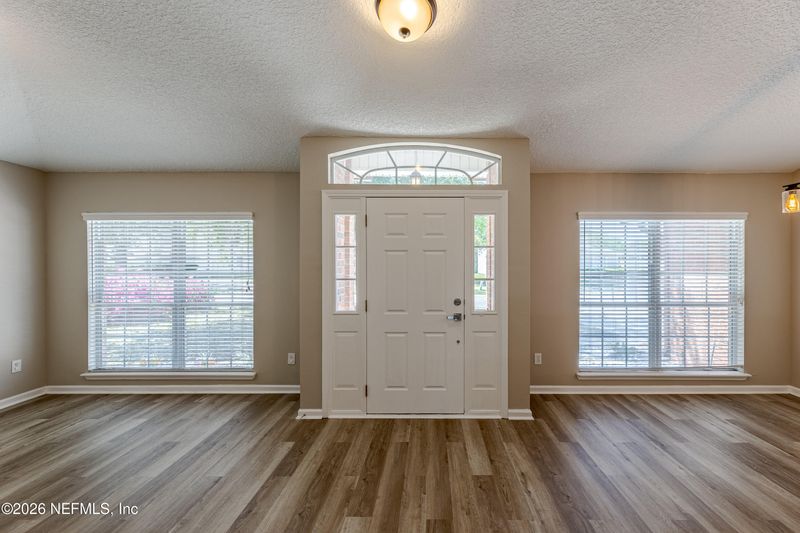 14065 Eagle Feathers Dr, Jacksonville, FL 32226