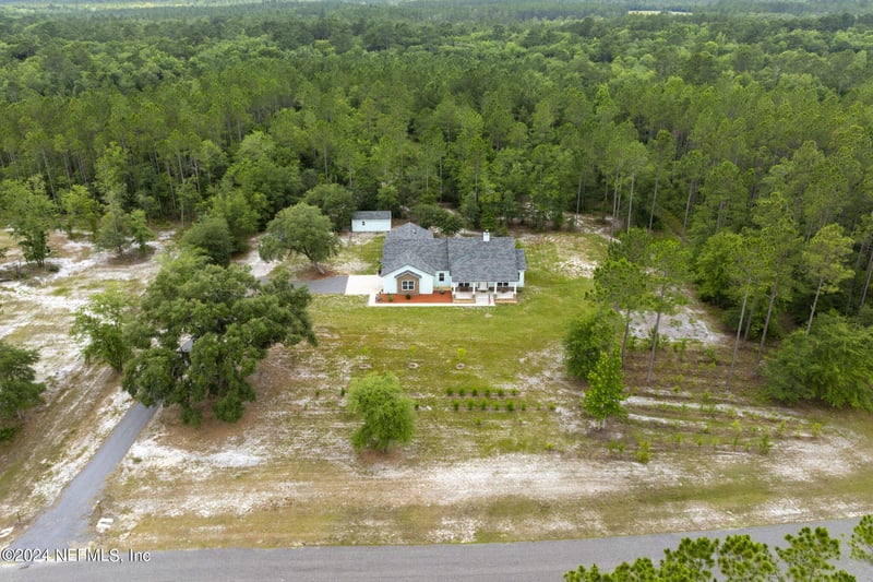 14074 Dunroven Dr, Bryceville, FL 32009