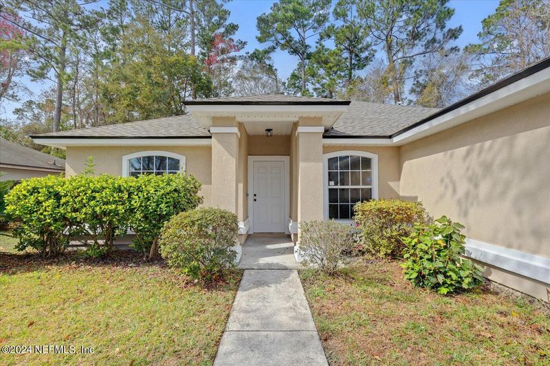 14082 Crestwick Dr W, Jacksonville, FL 32218