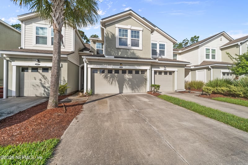 141 Richmond Dr, St Johns, FL 32259