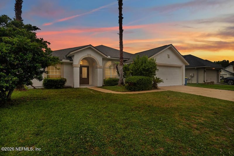 14122 Summer Breeze Dr E, Jacksonville, FL 32218