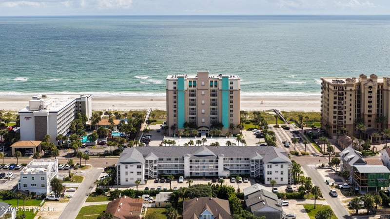 1415 1st St N #303, Jacksonville Beach, FL 32250