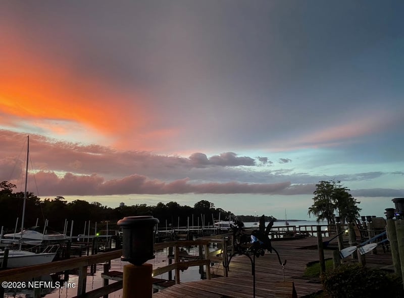 142 Governor St #110, Green Cove Springs, FL 32043