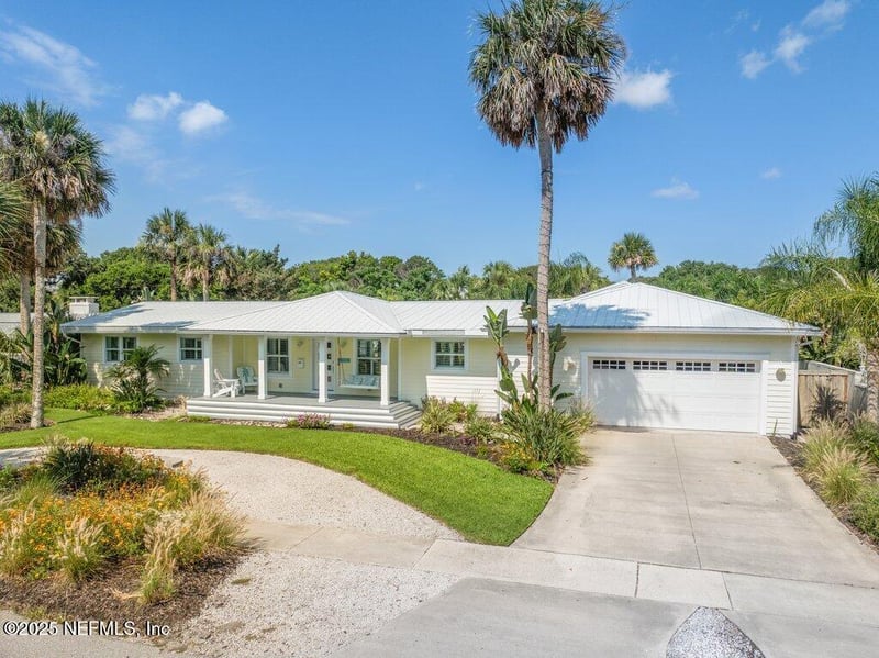 1420 East Coast Dr, Atlantic Beach, FL 32233