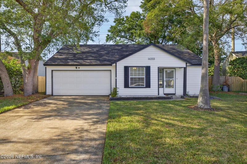 14203 Hampton Falls Dr N, Jacksonville, FL 32224