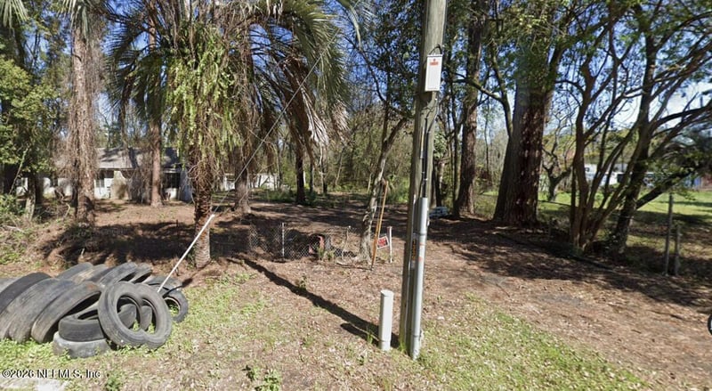 1421 Lane Cir E, Jacksonville, FL 32254