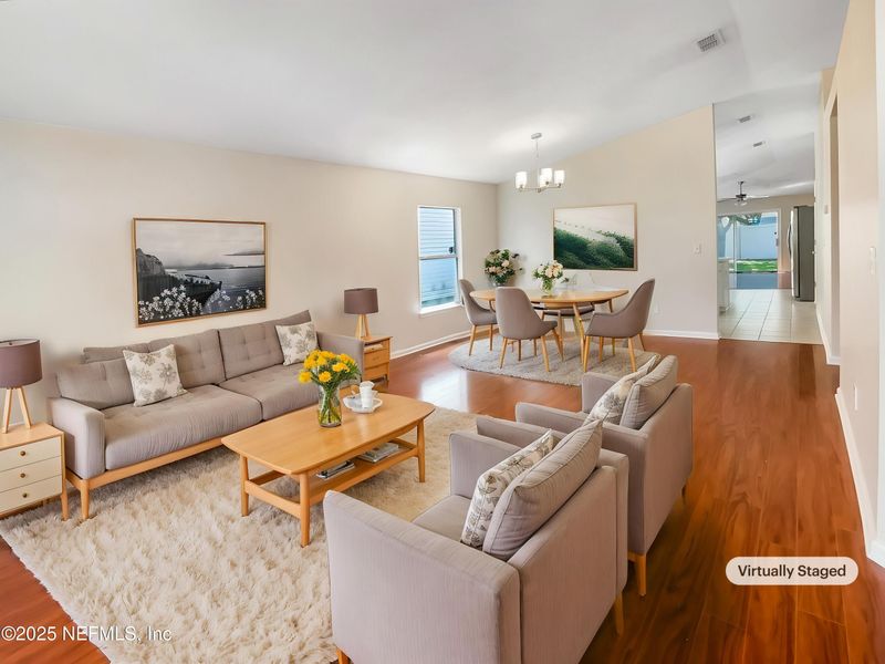 1421 Woodland View Dr, Fleming Island, FL 32003