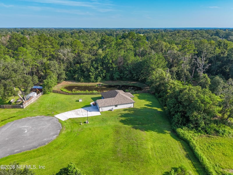14217 Camelot Pl, Macclenny, FL 32063