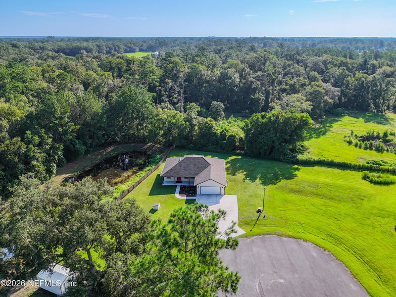 14217 Camelot Pl, Macclenny, FL 32063