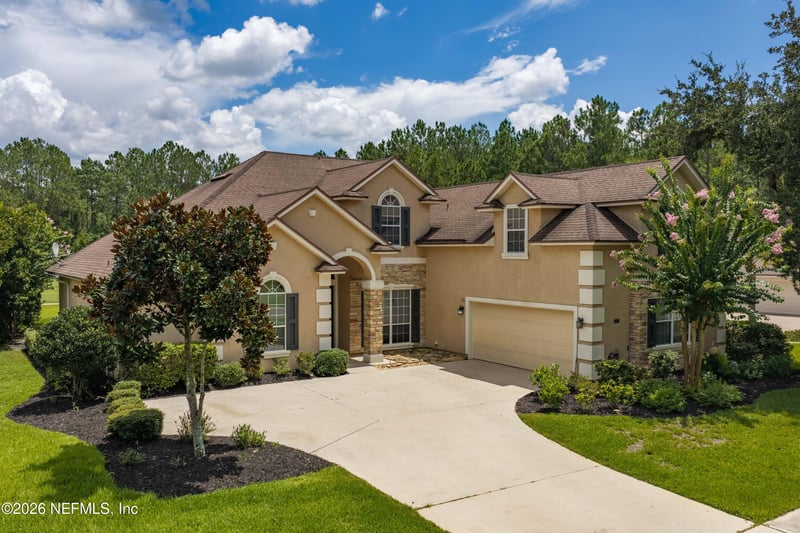 1427 Eagle Crossing Dr, Orange Park, FL 32065