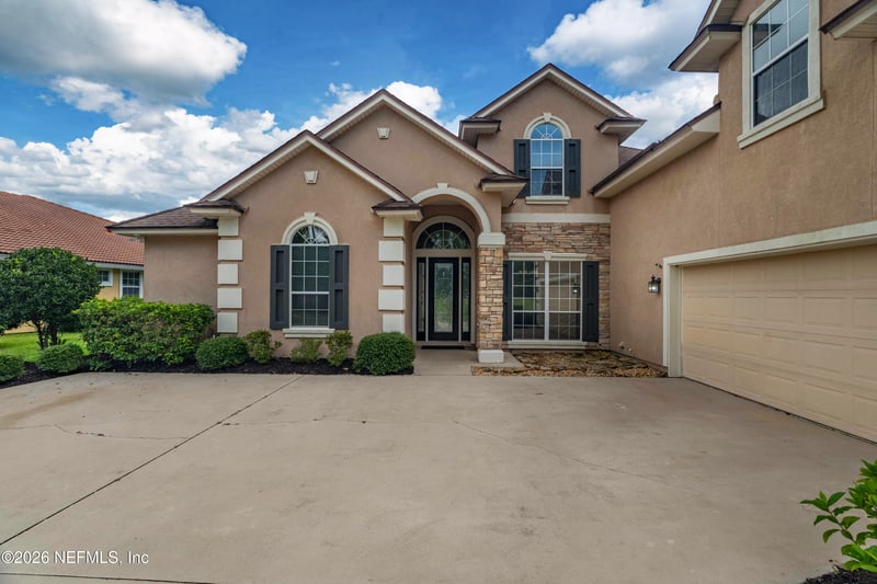 1427 Eagle Crossing Dr, Orange Park, FL 32065