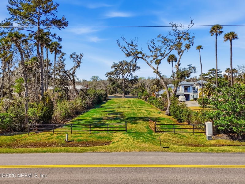 143 N Roscoe Blvd, Ponte Vedra Beach, FL 32082