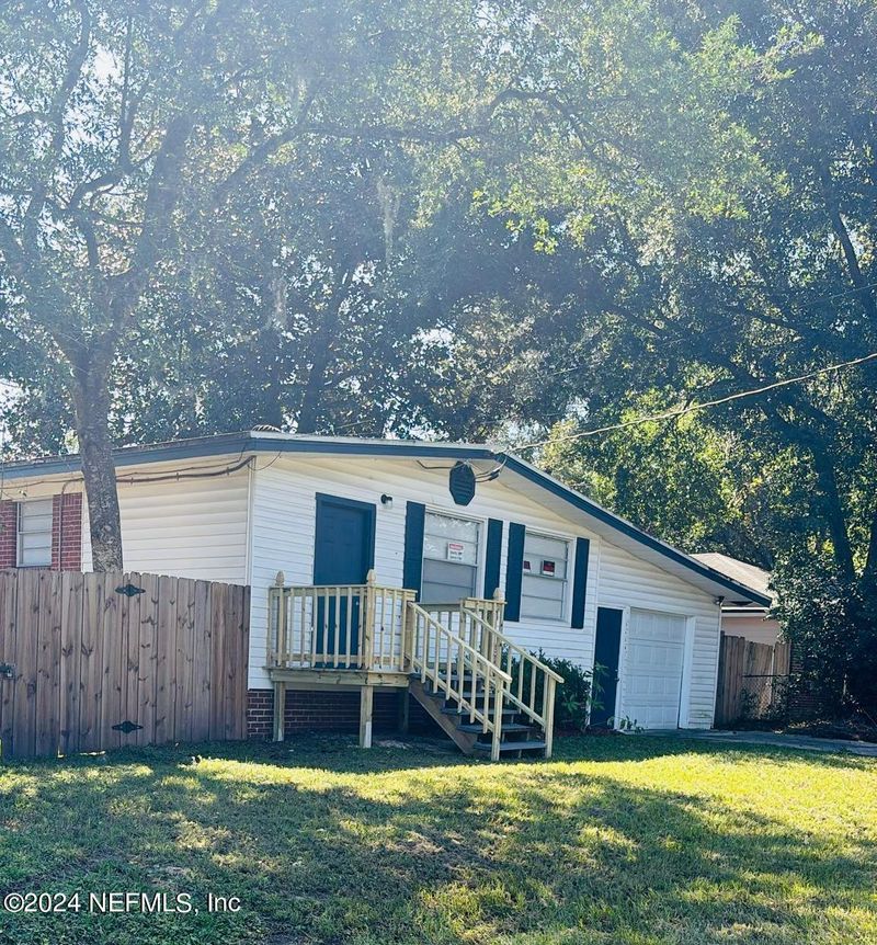 1430 Ron Rd, Jacksonville, FL 32210