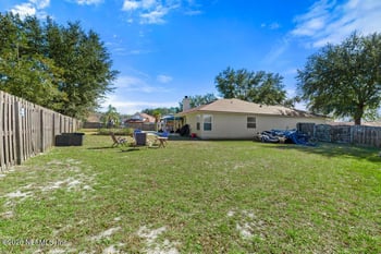 1431 Blues Creek Dr, Jacksonville, FL 32221