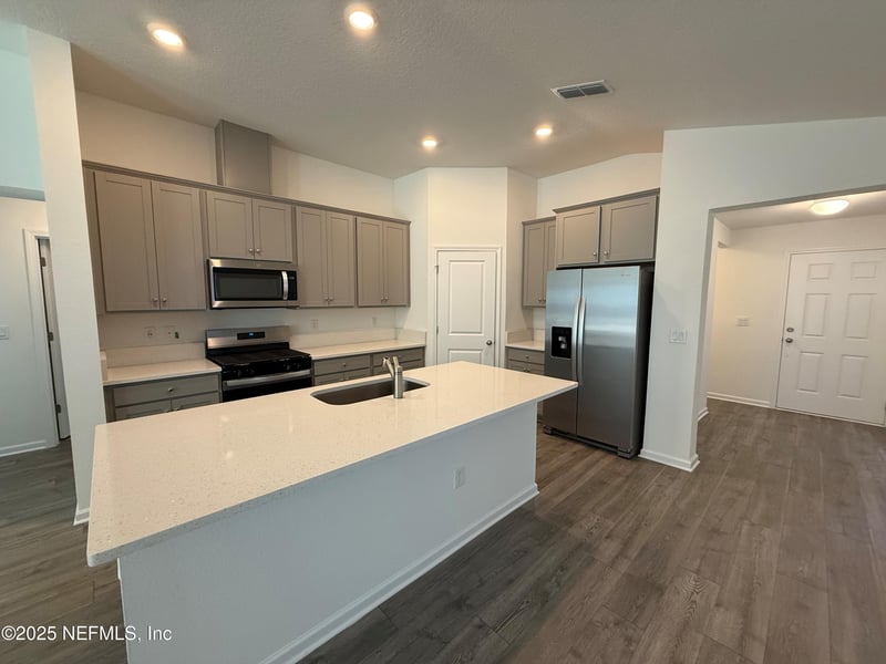 14347 Epply Dr, Jacksonville, FL 32218