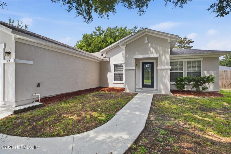 1438 Blues Creek Dr, Jacksonville, FL 32221