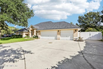 144 Oakwood Plantation Dr, Fleming Island, FL 32003
