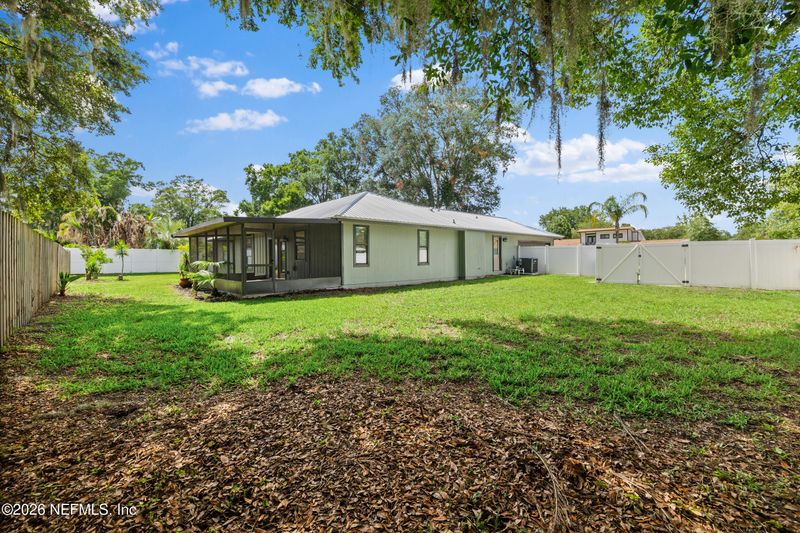 1440 Forest Ln, St Johns, FL 32259