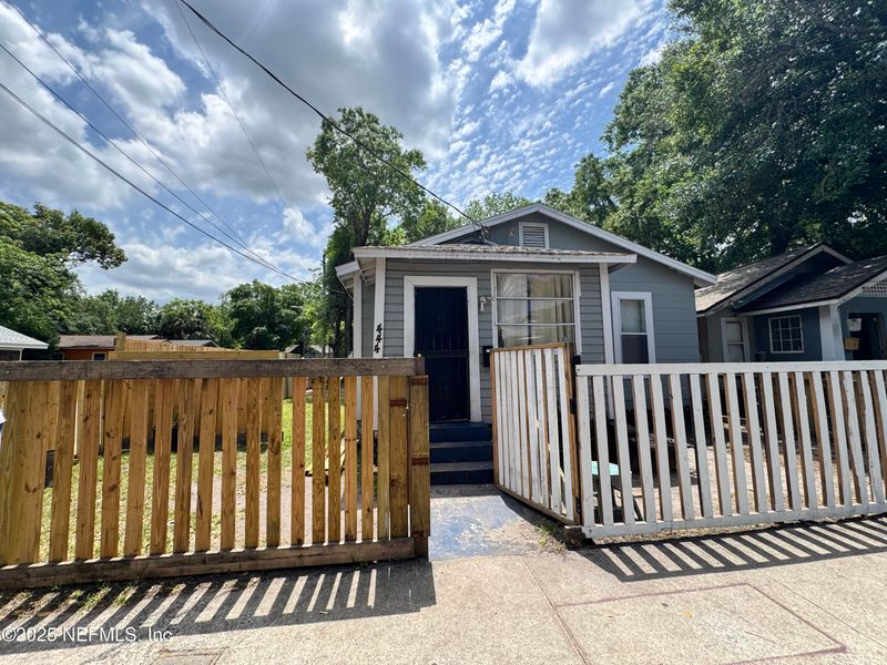1444 Grothe St, Jacksonville, FL 32209