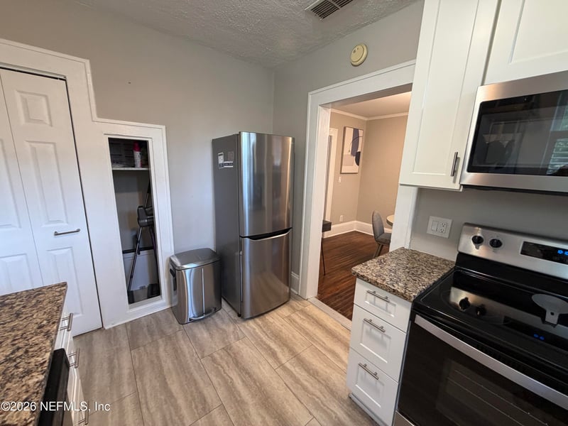1444 Wolfe St, Jacksonville, FL 32205