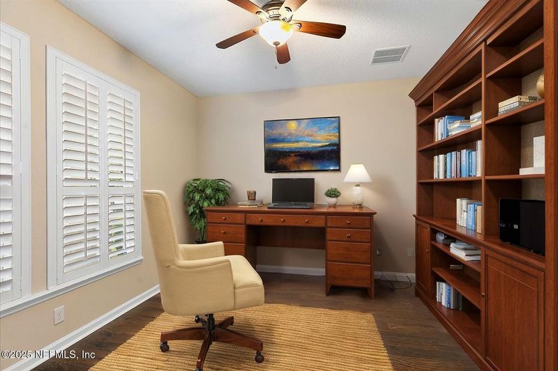 145 Castlegate Ln, St Johns, FL 32259