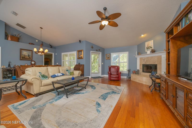 145 Whispering Oaks Cir, St Augustine, FL 32080