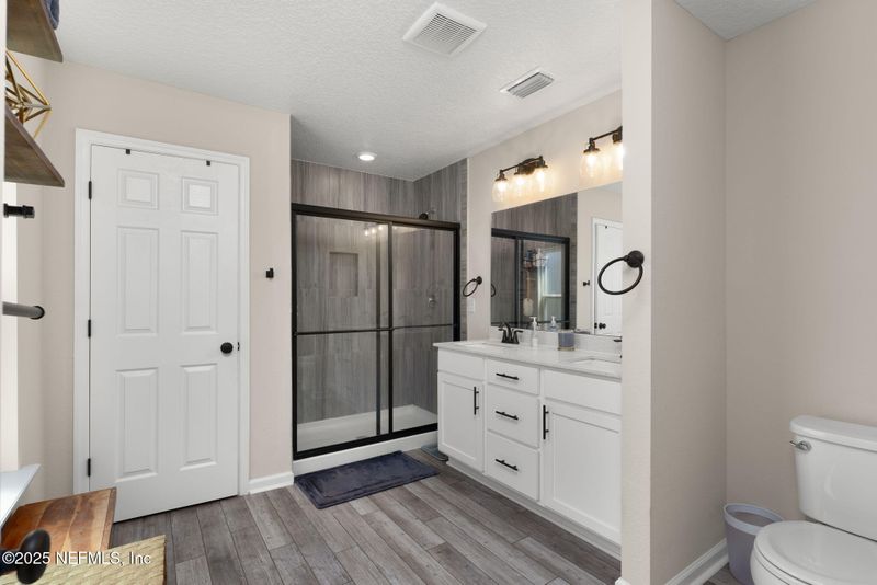 14521 Needham Dr, Jacksonville, FL 32256