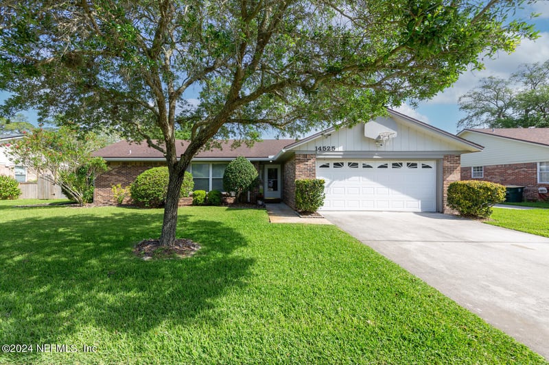 14525 Cedar Island Rd N, Jacksonville, FL 32250