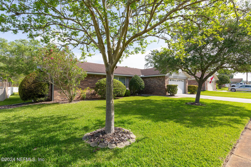 14525 Cedar Island Rd N, Jacksonville, FL 32250