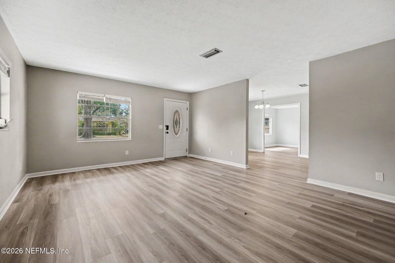1456 Danbury Rd, Jacksonville, FL 32205