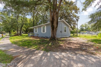 1458 Royal Court Ln, Jacksonville, FL 32209