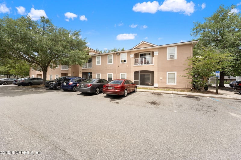 1465 Manotak Point Dr #204, Jacksonville, FL 32210