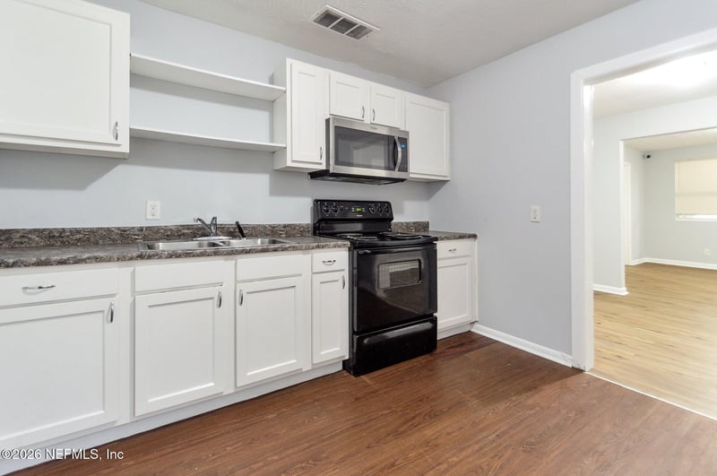 1465 Mitchell St, Jacksonville, FL 32209