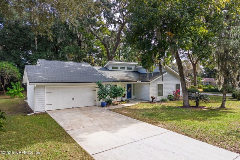 147 Tarrasa Dr, Jacksonville, FL 32225