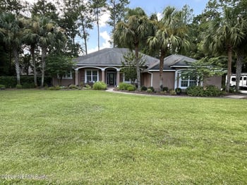 14736 Cape Dr E, Jacksonville, FL 32226
